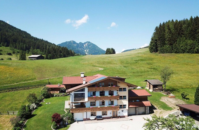 Nice apartment for 4 people with WIFI, TV and balcony