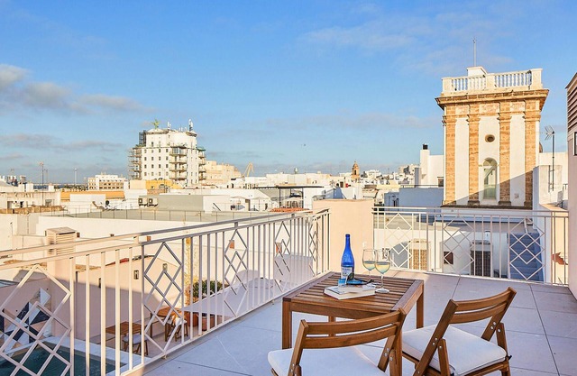 Nice apartment in Cádiz with WiFi