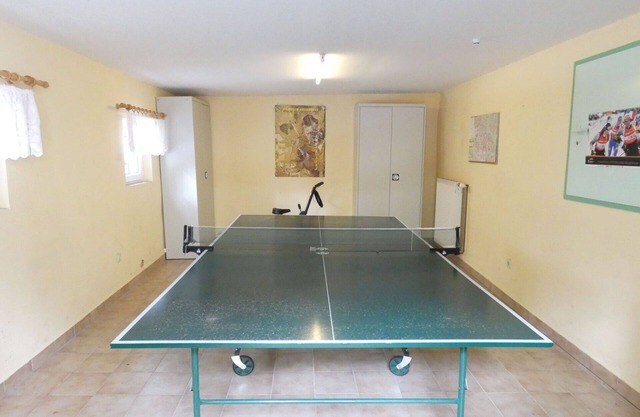 Nice apartment in villa for 4 people with WIFI, TV and patio