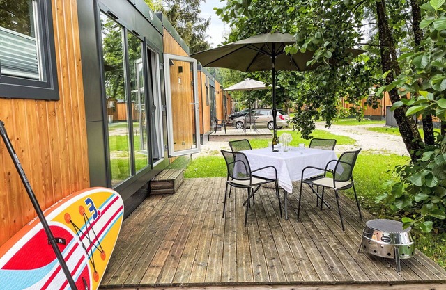 Nice apartment in villa for 4 guests with A/C, WIFI, TV, terrace, pets allowed and parking