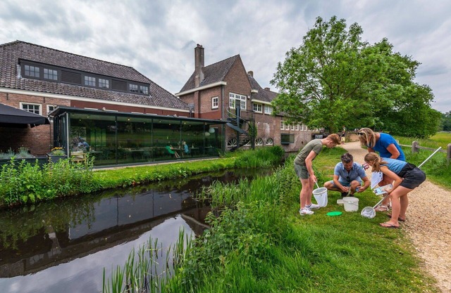 Nice apartment in villa for 6 people with WIFI, pool, TV and terrace