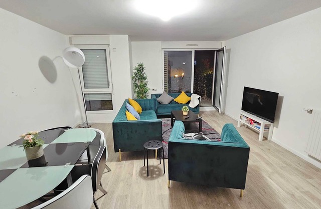 Nice business apartment Paris