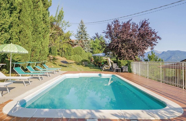 Nice home in Fivizzano MS