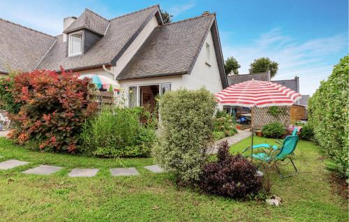 Nice Home In Le Minihic-Sur-Rance