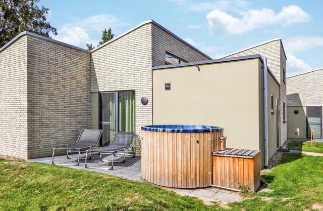Nice Home In Lembruchdümmer See