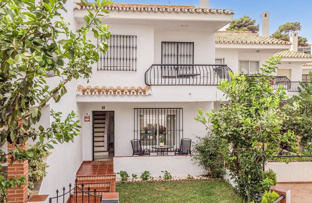 Nice home in Vélez-Málaga with WiFi