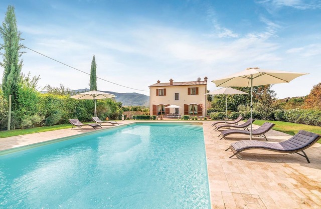 Nice home in Castiglion Fiorentino