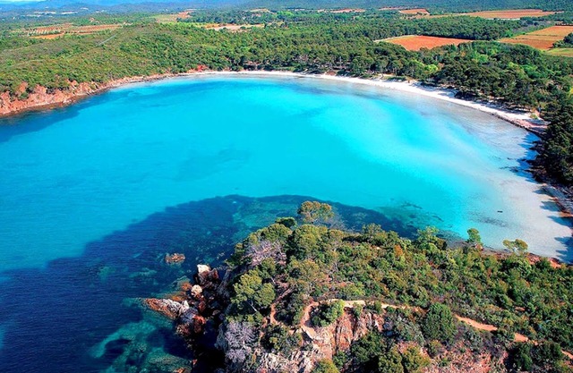 Nice Studio 4 pers 250 meters from the BEACH with HEATED POOL & TENNIS (102)