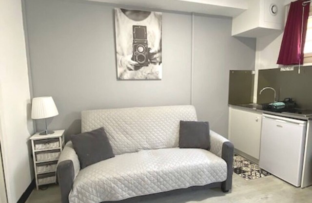 Nice studio near the docks