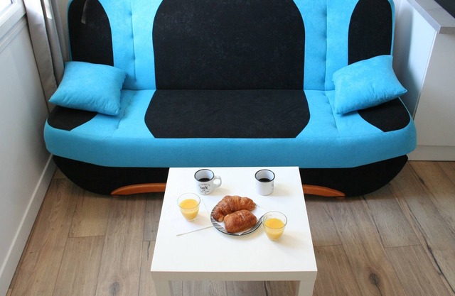 Nice studio near the sea and downtown