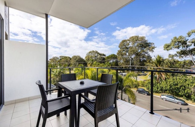 Nicest 1 Bdrm Top Floor Unit Ocean Views Pool Spa Walk to Marina