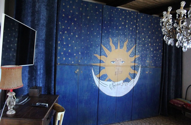 Nicolashouse on the sea