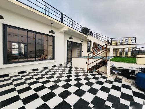 Nirvana Villa with Swimming Pool in Mount Abu