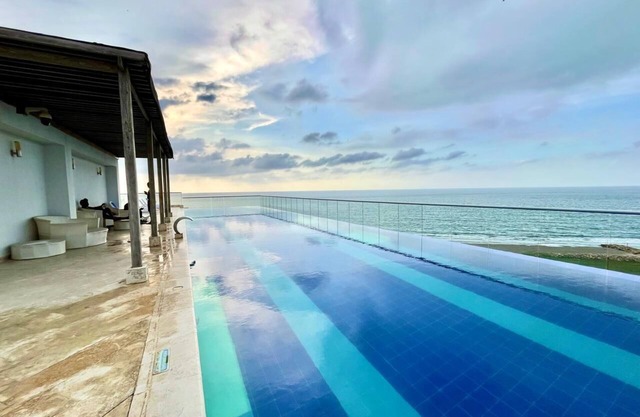 nnnn Luxury 3-Bedroom Apartment in Cartagena