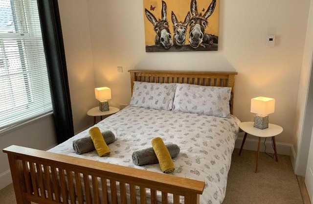 No 7 Quiet, two bedroom Ground Floor Flat in Tornagrain Great for early Airport departures or late flights