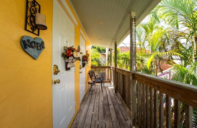 Nola Suite a Cozy Retreat w/Pool Access