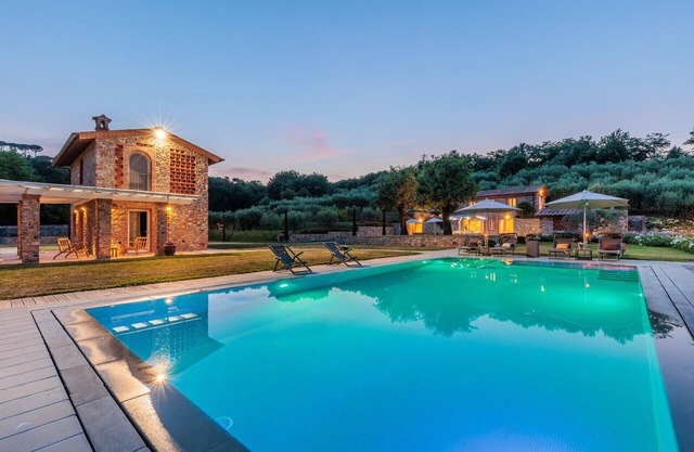 Nonno Giulivo Farmhouse, a Modern Hidden Tuscan Sanctuary with Private Pool