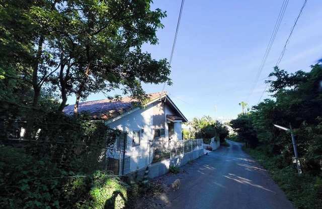 Nonsmoking Westernstyle twin room with a view /Kunigamigun Okinawa