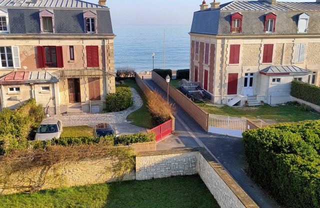 Normandy, mother-of-pearl coast, seaside, bright and cosy 4-person apartment