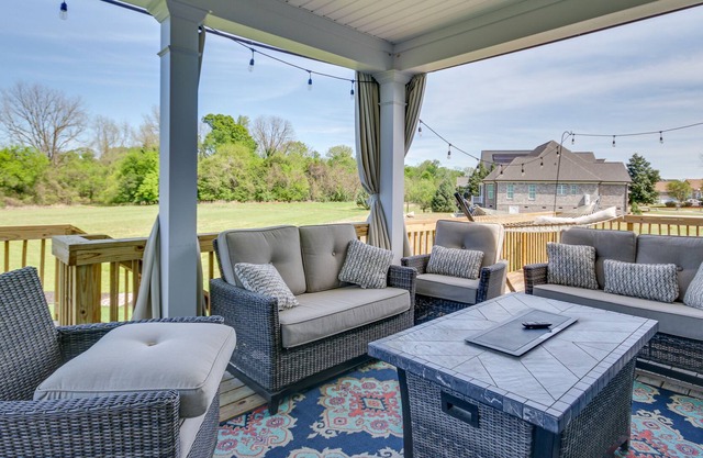 North Augusta Home w/ Hot Tub - 2 Mi to Downtown!