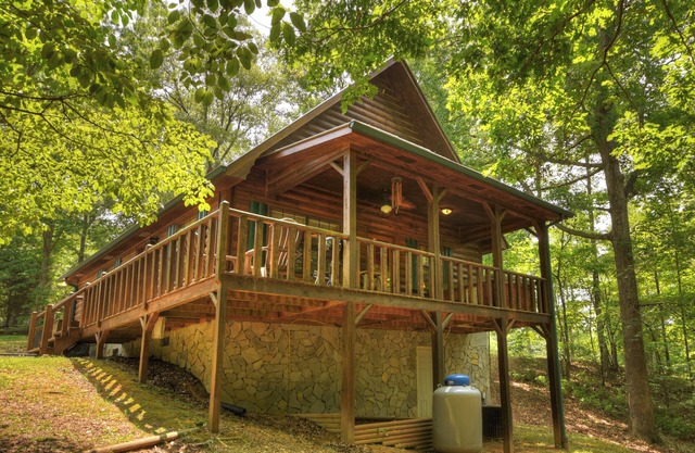 North Georgia Cabin With Hot Tub & Fire Pit