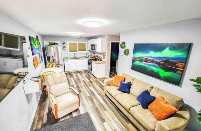 Northern Lights Dreamscape [15]