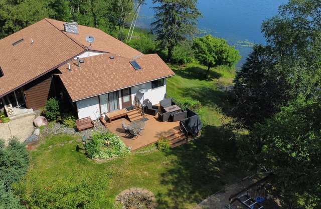 Northwoods Home, ATV & Snowmobile trails, Hunting, Fishing, Hiking, Fire pit