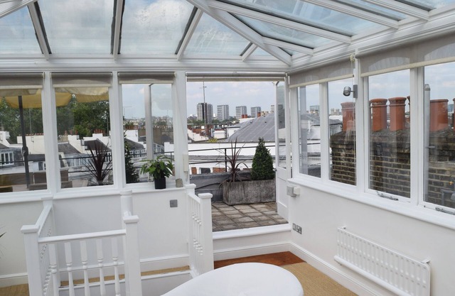 Notting Hill Luxury flat with rooftop & conservatory, 2 bedrooms