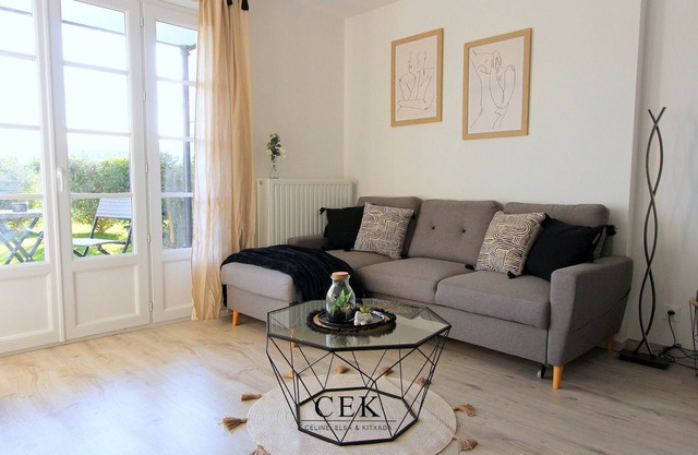 NOVA 1~Disneyland Paris and Val d'Europe for 4pers