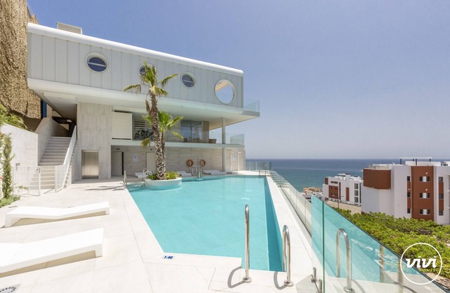 Nova | Penthouse with pool in Fuengirola