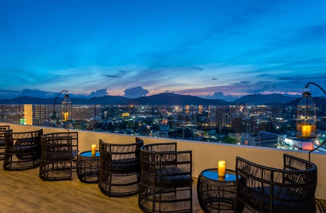 Novotel Phuket City Phokeethra Hotel