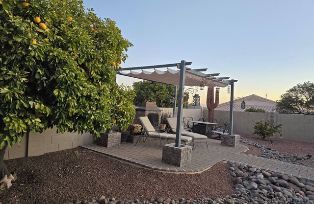 nSerenity Executive Home – Your Green Valley Getaway