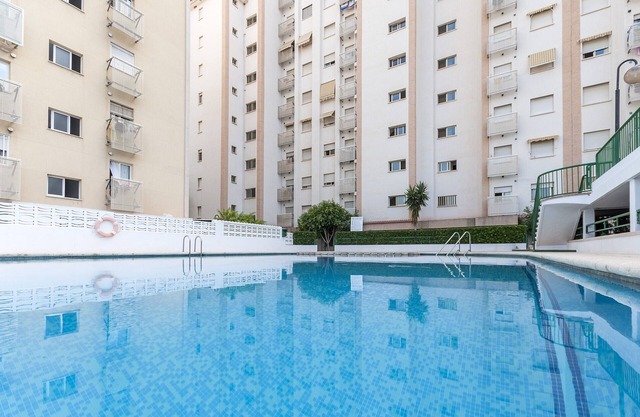 NUBE - Apartment with shared pool in Playa de Gandia.