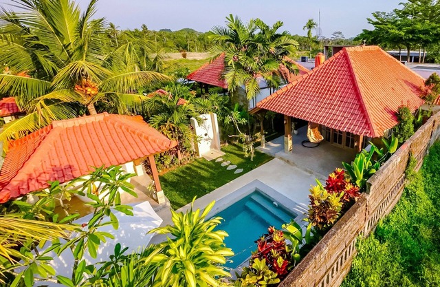 Nyaman Villa 1 by EVDEkimi – romantic escape among rice fields w/pool, terrace - Long stay extras