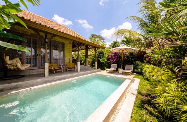 Nyaman Villa 2 by EVDEkimi – romantic escape among rice fields w/pool, terrace - Long stay extras