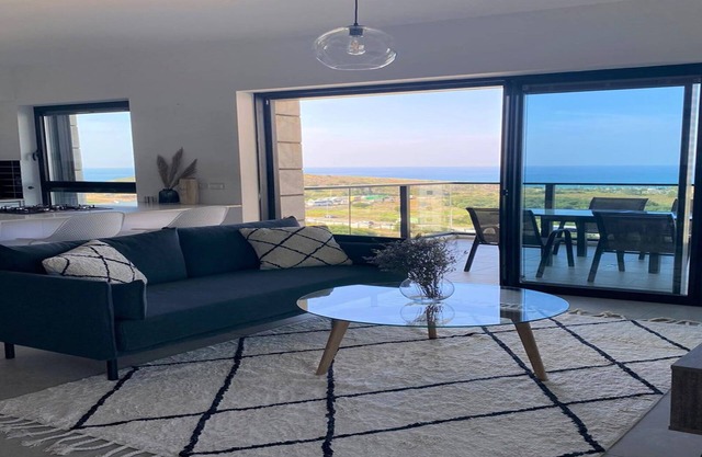 Oַ&O Group- Cool & Urban Apt Luxury Tower Sea View