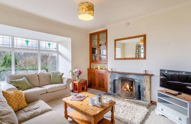 Oakleigh - Three Bedroom House, Sleeps 4