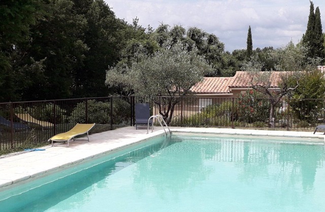 Oasi des Mirabelles – Provençal Holiday Home