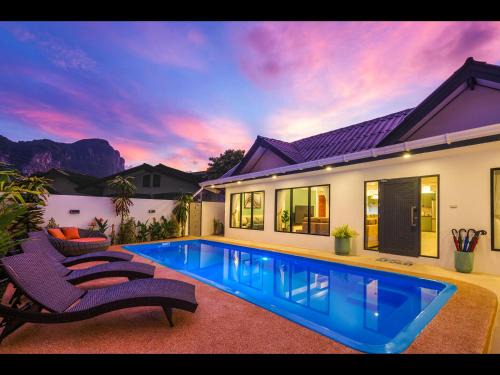 Oasis 4BR Private Pool Villa in central Ao Nang