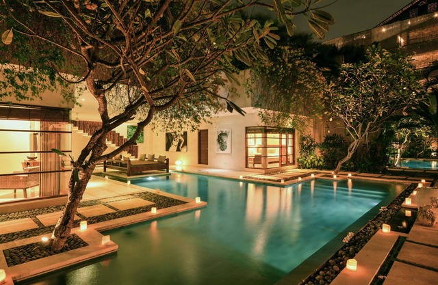 OB8002 - Family 8 Bedroom Villa in Seminyak
