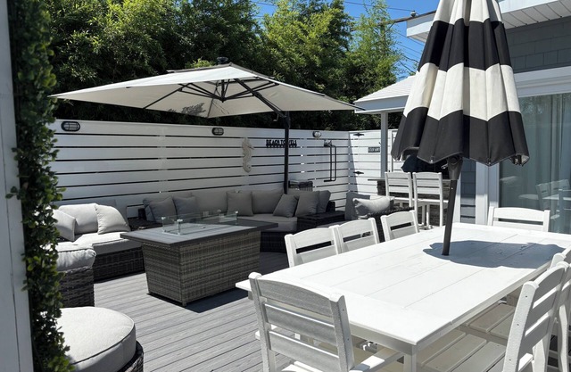 Ocean Beach Fire Island Luxury Retreat With central AC sleeps 10 Newly renovated