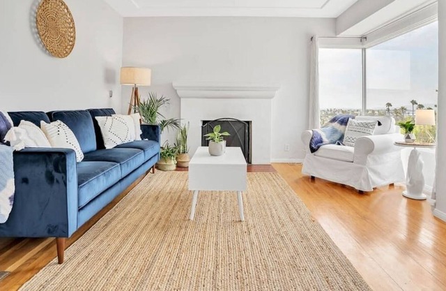 Ocean Beach Oasis $3,500 Month to Month