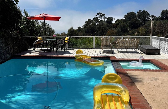 Ocean Breeze Heaven Pool House in La Jolla