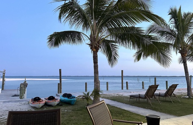 Ocean Front Beautiful Bahamas Home 4 BedRoom 2 Bath with a Dock
