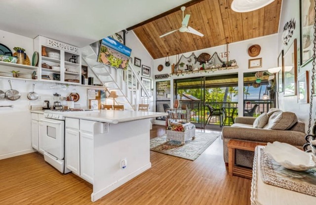 Ocean Front Retreat W/Kitchen-Molokai Shores A308