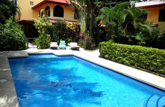Ocean Front Studio, Guiones, best location possible surfing, yoga, entertainment