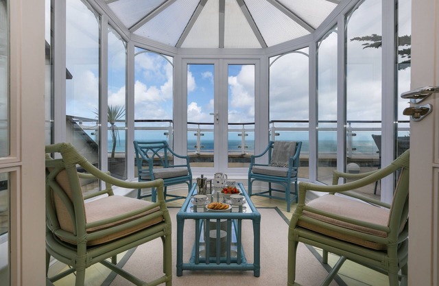 OCEAN GEM, family friendly, country holiday cottage in Carbis Bay