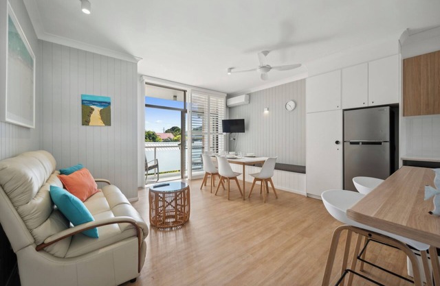 Ocean Parade 5 Two-Bedroom Beachside Apartment