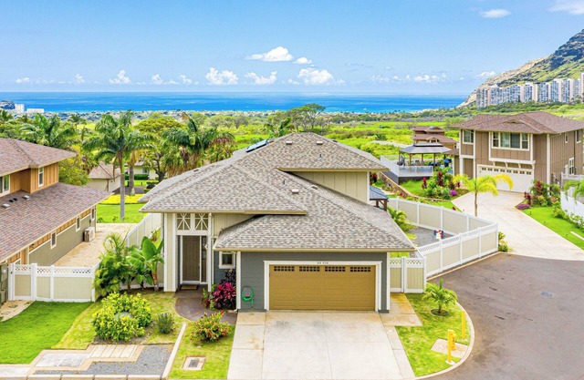 Ocean-Sunset Views Home in Gated Makaha Community w/Great amenities
