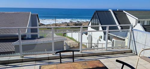 Ocean Vibes Studio Apartment